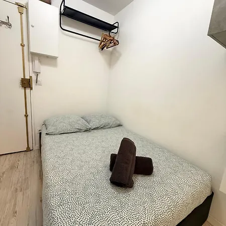 Tour Eiffel Montparnasse 4 *
