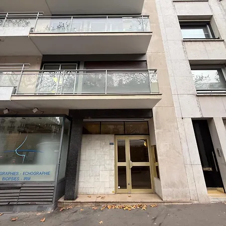 Apartment Tour Eiffel Montparnasse 4 Paris